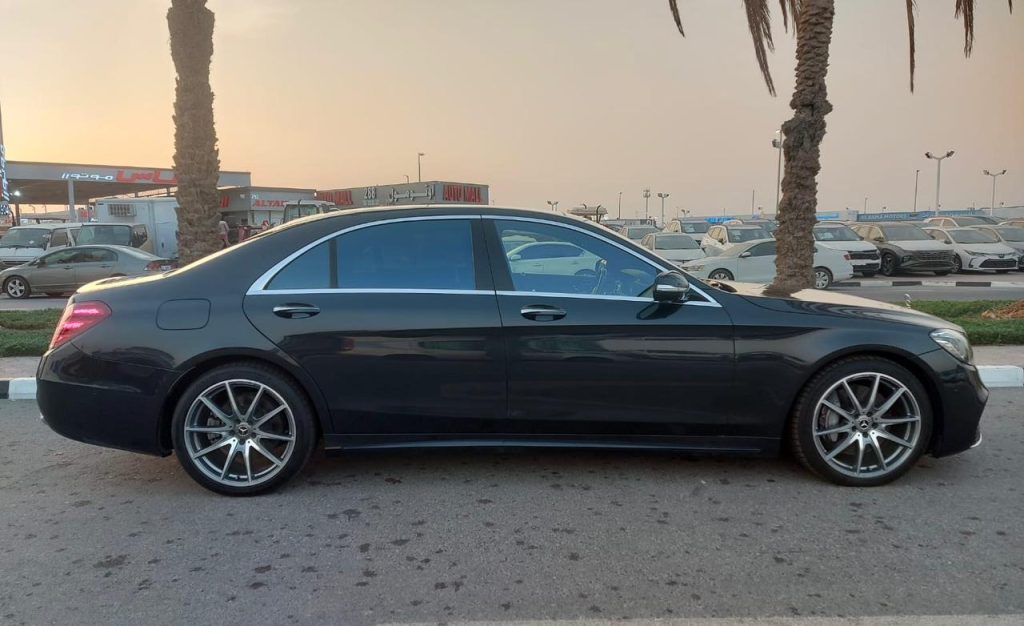 Mercedes Benz S Class 560